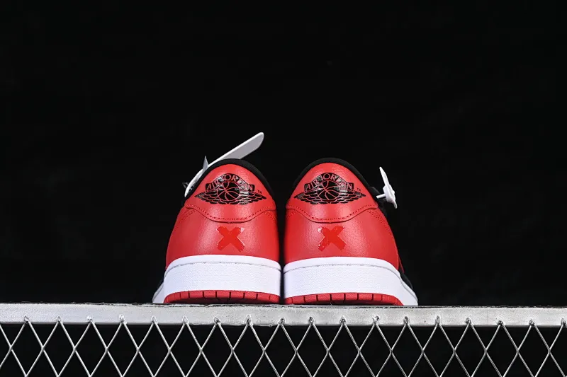 All categories Air Jordan Jordan series basketball shoes Air Jordan 1 Low Air Jordan 1 Low OG "Banned" AJ1 Joe 1 banned XX low-top cultural and casual sneakers HQ6998-001